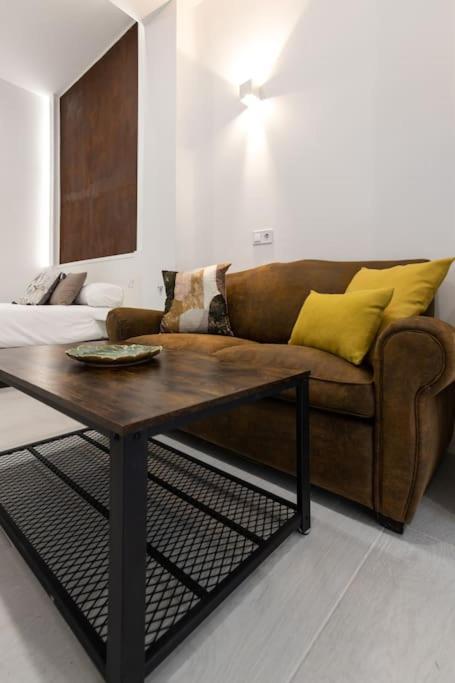 Apartamento Amplio Y Coqueto A Solo 750M Bernabeu Madrid Esterno foto